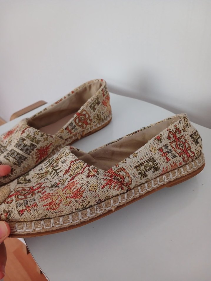 İşlemeli Bej Kadın Dolgu Topuk Espadril - Görsel 4