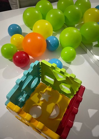 Renkli Toplar ve Şekilli Blok Oyuncak - Görsel 2