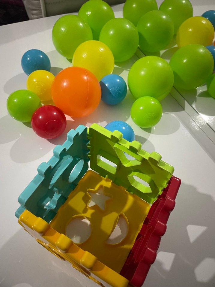 Renkli Toplar ve Şekilli Blok Oyuncak - Görsel 2