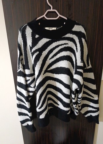 Zebra Desenli Kadın Kazak - Görsel 3