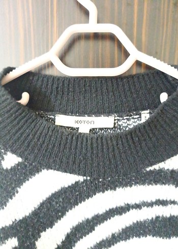 Zebra Desenli Kadın Kazak - Görsel 4