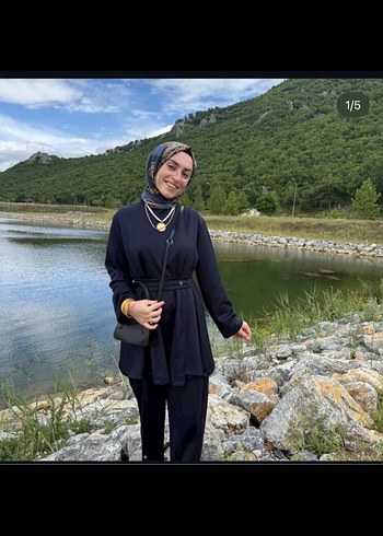 Uzun Kollu Kemerli Siyah Tesettür Takım - Görsel 2