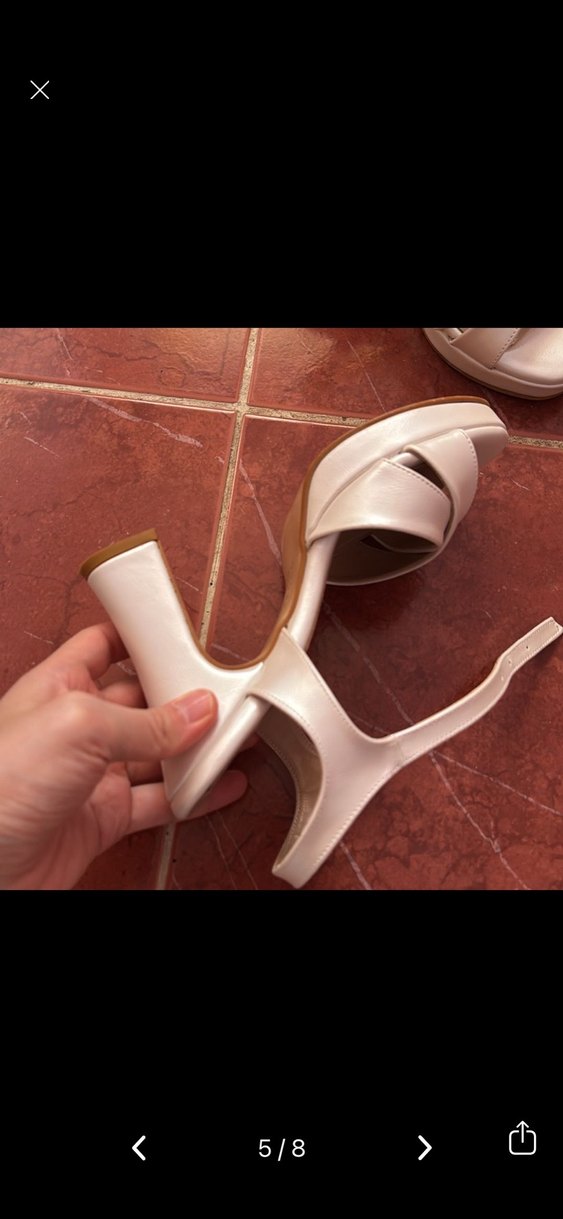 Beyaz Tokalı Kadın Topuklu Ayakkabı - Görsel 5