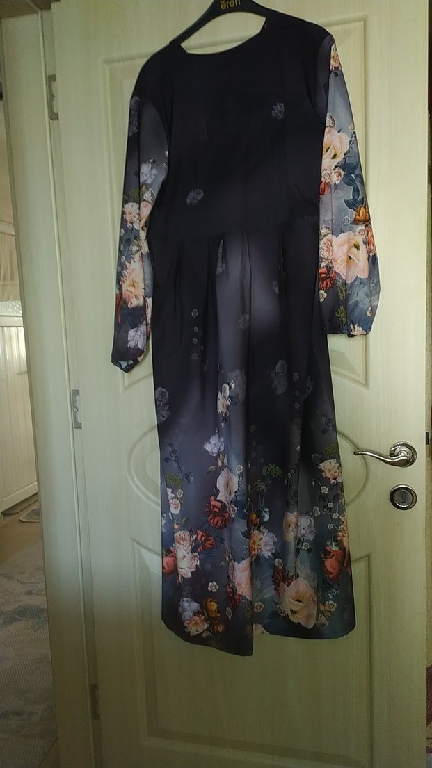 Uzun Kollu Siyah Çiçekli Bohem Elbise - Görsel 3