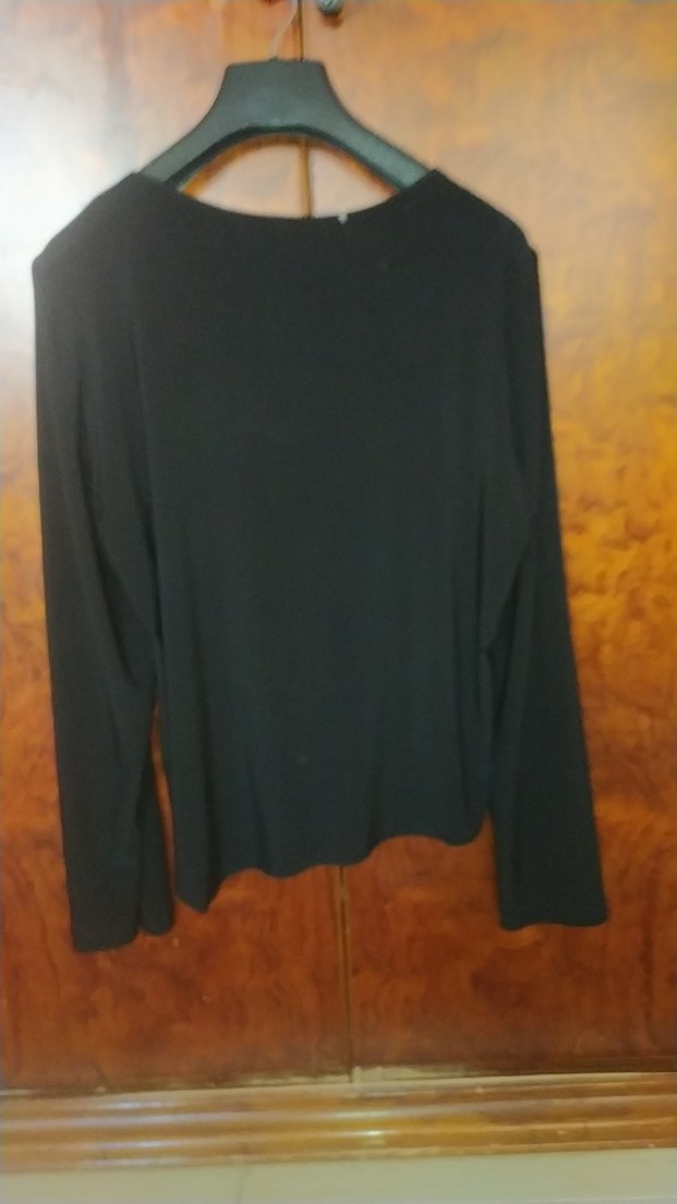 Siyah İşlemeli Uzun Kollu Gotik Bluz - Görsel 3