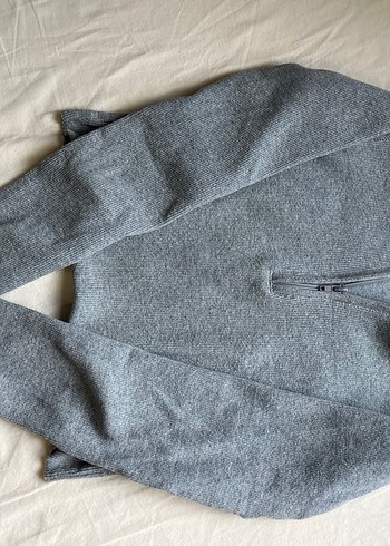 Gri V Yaka Uzun Kollu Kadın Bluz - Görsel 2