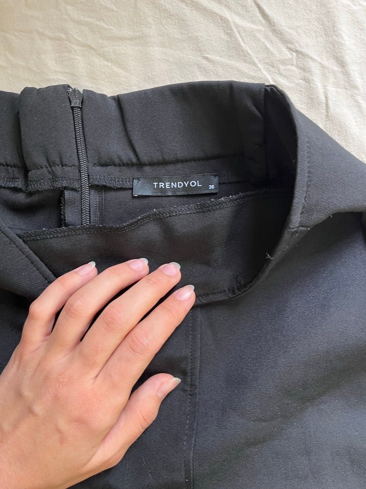 TRENDYOL Şort etek siyah - Görsel 4