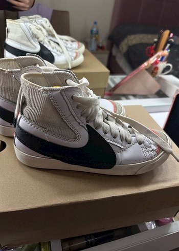 Beyaz Gri Şık Kadın Spor Ayakkabı - Görsel 2