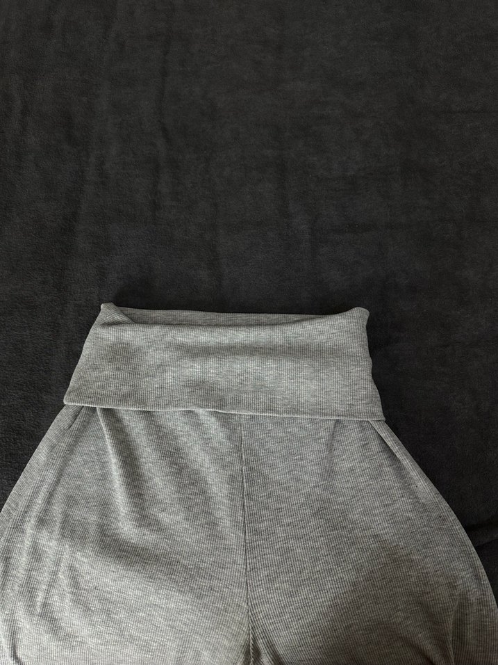 Gri Geniş Paça Rahat Kesim Kadın Pantolon - Görsel 4