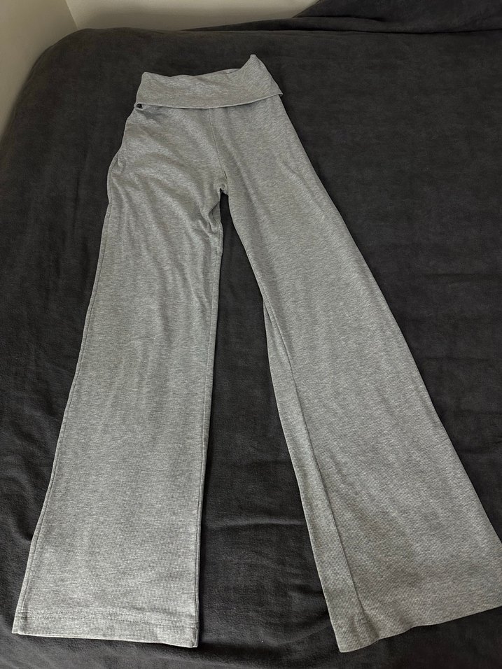 Gri Geniş Paça Rahat Kesim Kadın Pantolon - Görsel 2