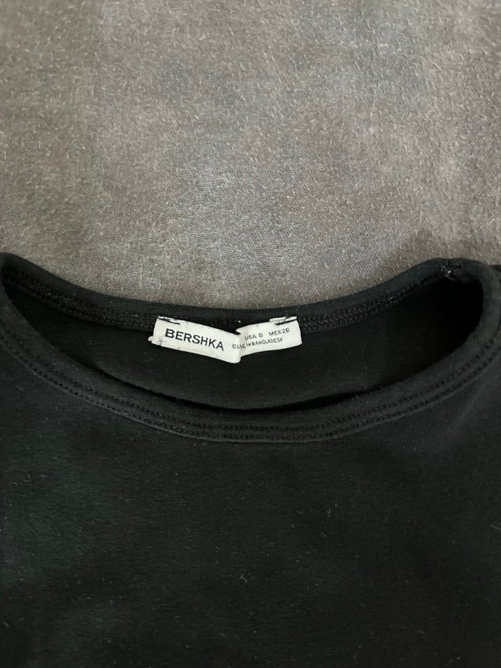 Siyah Kısa Kollu Kadın Tişört - Görsel 2