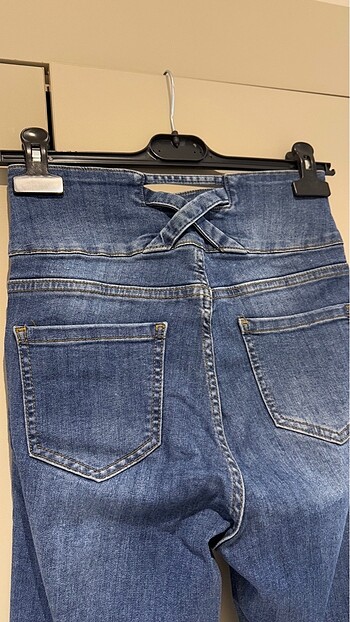 xs Beden Yüksek bel detaylı jean