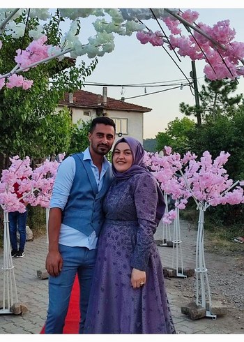 Uzun Mor Drapeli Etnik Desenli Notalı Yaka Elbise - Görsel 2