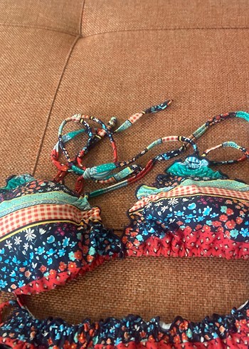 Bohem Çok Renkli Fırfırlı Mini Bikini - Görsel 2