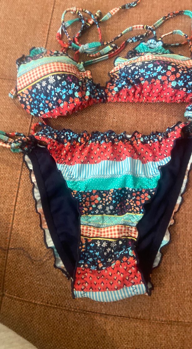 Bohem Çok Renkli Fırfırlı Mini Bikini - Görsel 3