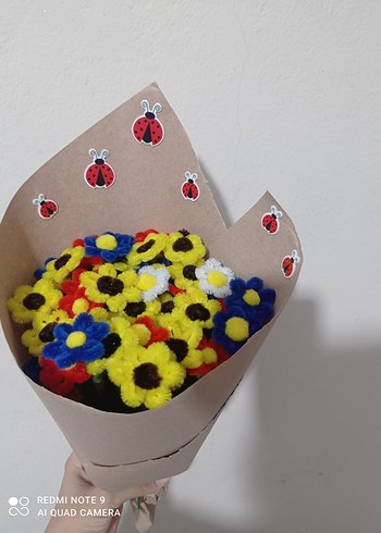 Renkli El Yapımı Pop Kültür Çiçek Demeti - Görsel 2