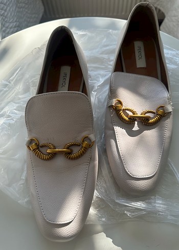 İPEKYOL Zincir Detaylı Beyaz Deri - Görsel 3