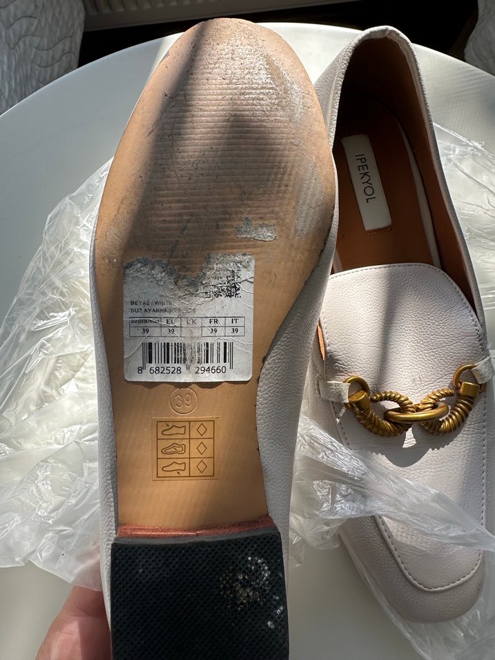 İPEKYOL Zincir Detaylı Beyaz Deri - Görsel 4