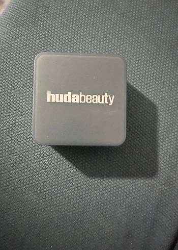 Hudabeauty Easy Bake Gevşek Pudra 20g - Görsel 3