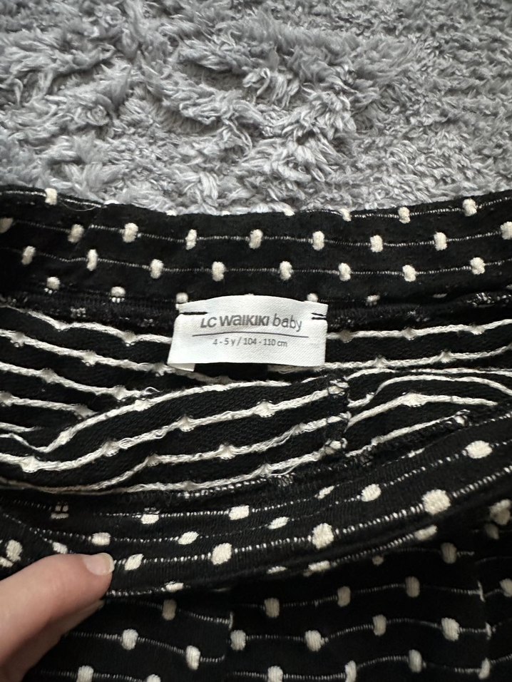 Puantiye Desenli Fırfırlı Mini Etek - Görsel 4