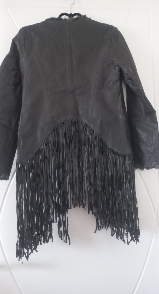 Püsküllü Siyah Uzun Deri Ceket - Görsel 3