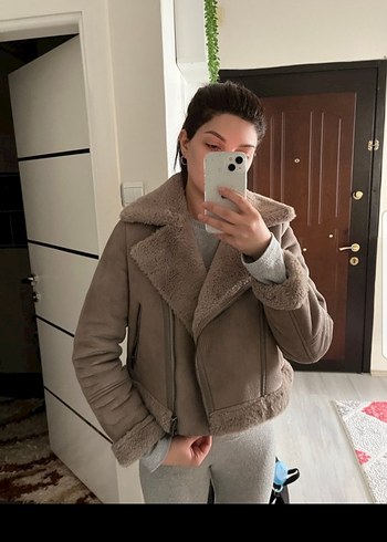 Kürklü Bej Süet Kadın Kısa Kışlık Mont - Görsel 2