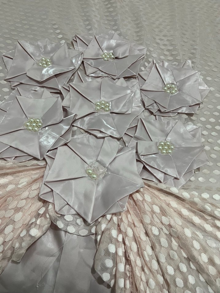 Pembe Nakışlı Yatak Örtüsü - Görsel 2