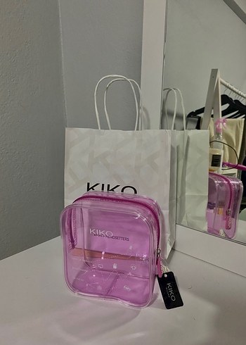 Pastel Pembe Parlak Plastik Makyaj Çantası - Görsel 3