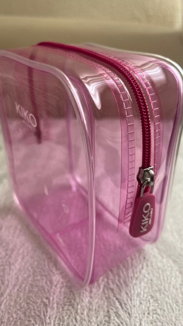 Pastel Pembe Parlak Plastik Makyaj Çantası - Görsel 2