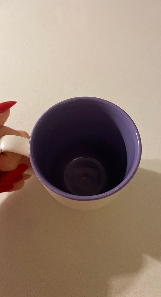 İç kısmı pastel mor beyaz seramik kupa - Görsel 2