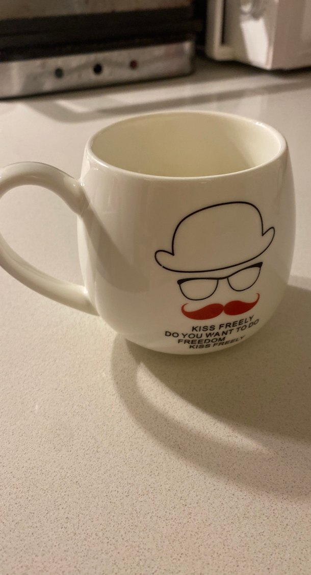 Kırmızı dudak baskılı beyaz kupa - Görsel 2