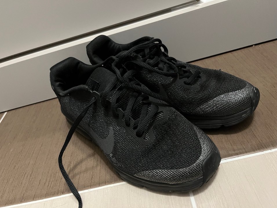 Siyah Bağcıklı Kadın Spor Ayakkabı - Görsel 2