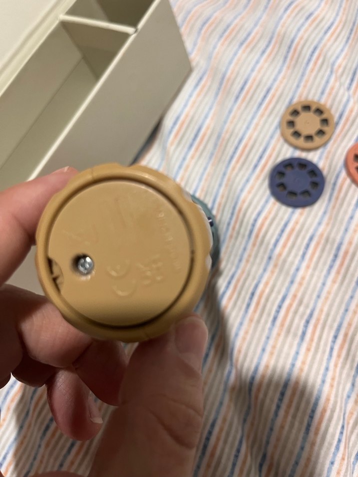 Zara home kids Ahşap Projeksiyonlu El Feneri Oyuncak - Görsel 4