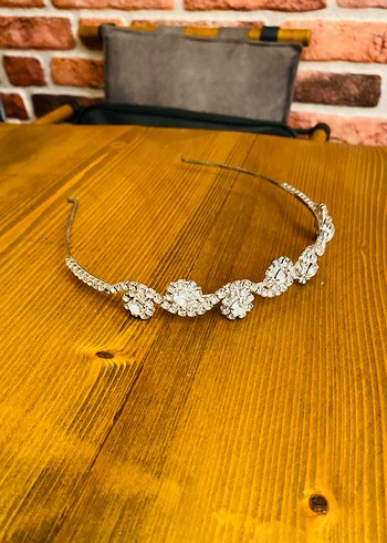 Sıralı Taşlı Beyaz Gelin Tacı - Görsel 2