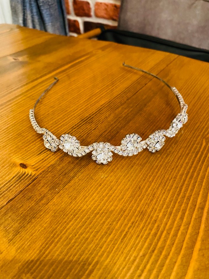 Sıralı Taşlı Beyaz Gelin Tacı - Görsel 3