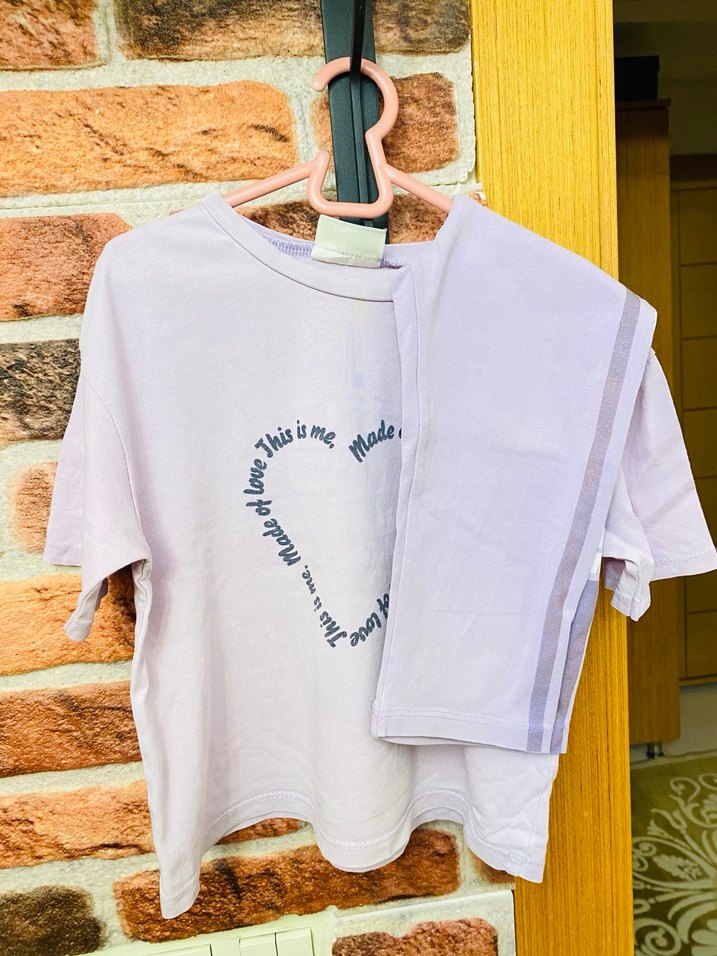 Kız Çocuk Pembe Kapüşonlu Bornoz ve Pijama Seti - Görsel 2