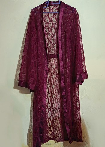 Bordo Uzun Dantel Kadın Sabahlık - Görsel 3