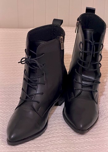 Siyah Deri Gotik Stiletto Topuklu Bot - Görsel 3