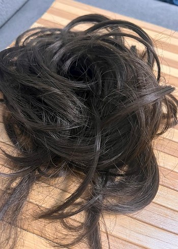 Püsküllü Kahverengi Sentetik Saç Tokası - Görsel 4