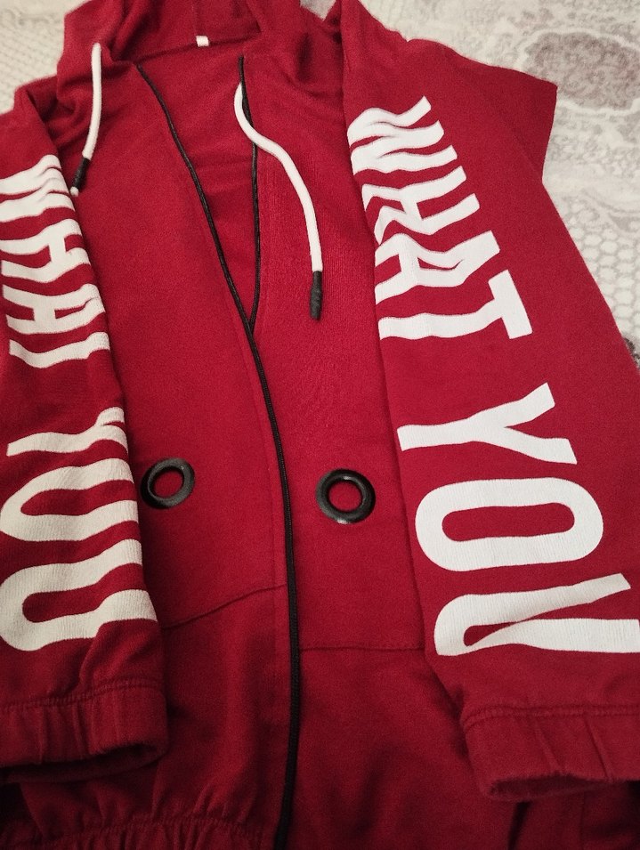 Kadın Kırmızı Kapüşonlu Fermuarlı Sweatshirt - Görsel 2