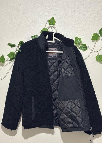 Siyah Kışlık Mont - Her Mevsime Uygun - Görsel 3