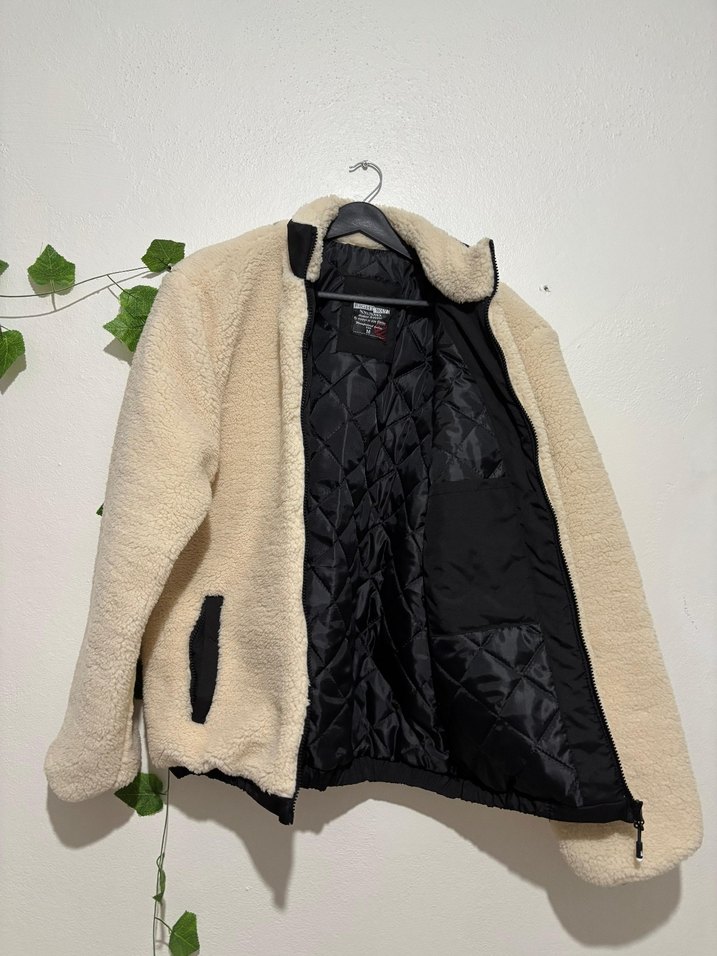 Bej Fermuarlı Polar Ceket - Şık Ve Zarif - Görsel 2