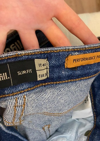 Düğmeli Mavi Denim Kadın Jean - Görsel 2