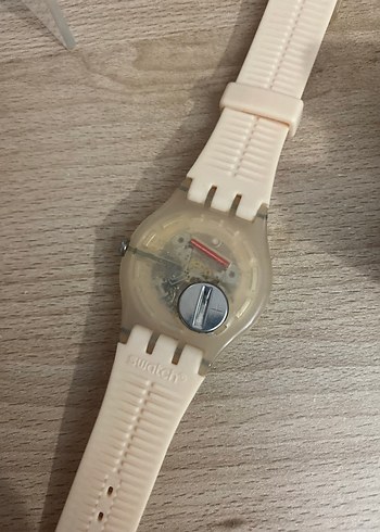Bej Swatch Kadın Saat - Modern Klasik - Görsel 4