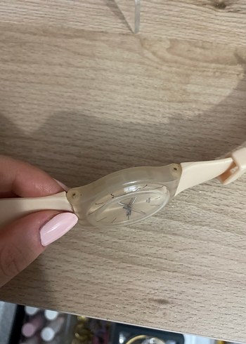 Bej Swatch Kadın Saat - Modern Klasik - Görsel 6