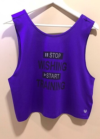 Ebru Şallı spor atlet tshirt