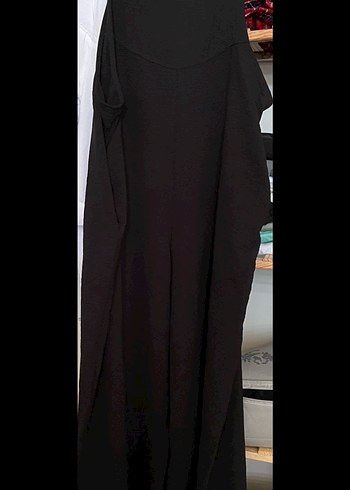 Siyah Yüksek Yakalı Kolsuz Kadın Tulum - Görsel 3