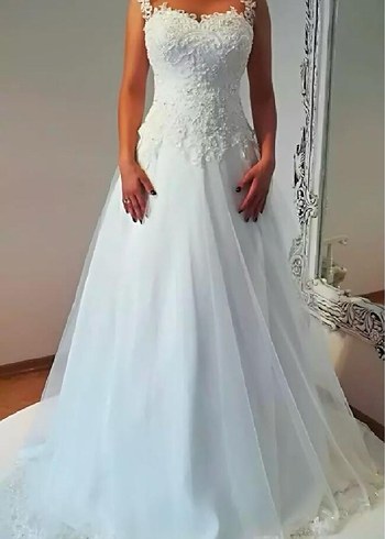 Dantel İşlemeli V Yaka Beyaz Uzun Gelinlik - Görsel 3