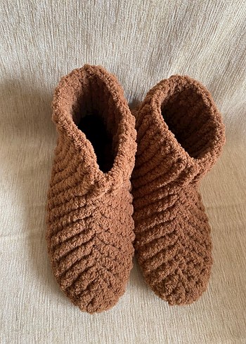 Örme Kahverengi Ev Botu - Görsel 2