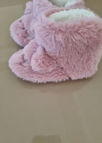 Kız Çocuk Pembe Kürklü Nakışlı Ev Terliği panduf 21 numara - Görsel 6